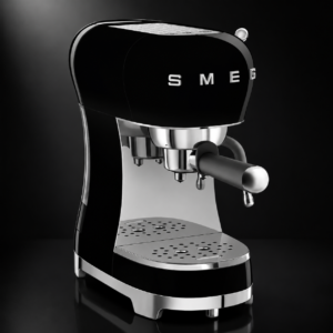 Cafetera Espresso Manual Smeg estilo 50’s