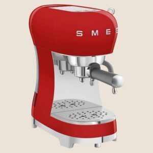 Cafetera espresso manual Smeg estilo años 50
