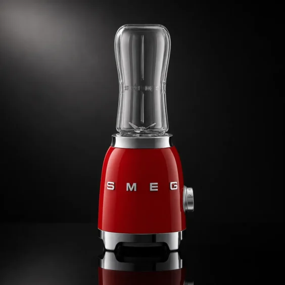 Mini batidora de vaso Smeg estilo 50’s